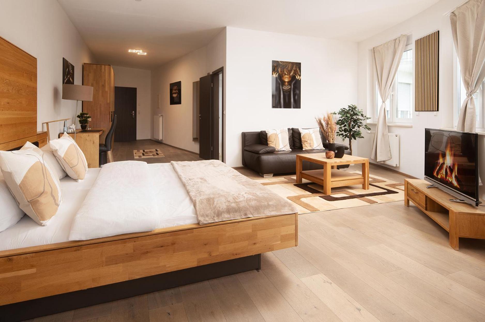 Hotel Vier Jahreszeiten Therme & Kliniken Bad Krozingen Naehe Freiburg & Schwarzwald Ideal Fuer Wellness Kur & Business Ausfluege 24H Check In- Wlan & Parken Gratis Exteriör bild