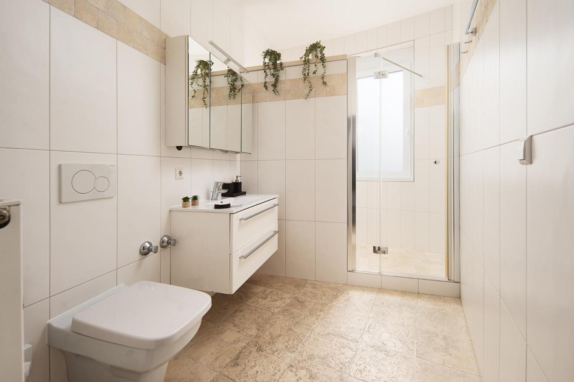 Hotel Vier Jahreszeiten Therme & Kliniken Bad Krozingen Naehe Freiburg & Schwarzwald Ideal Fuer Wellness Kur & Business Ausfluege 24H Check In- Wlan & Parken Gratis Exteriör bild